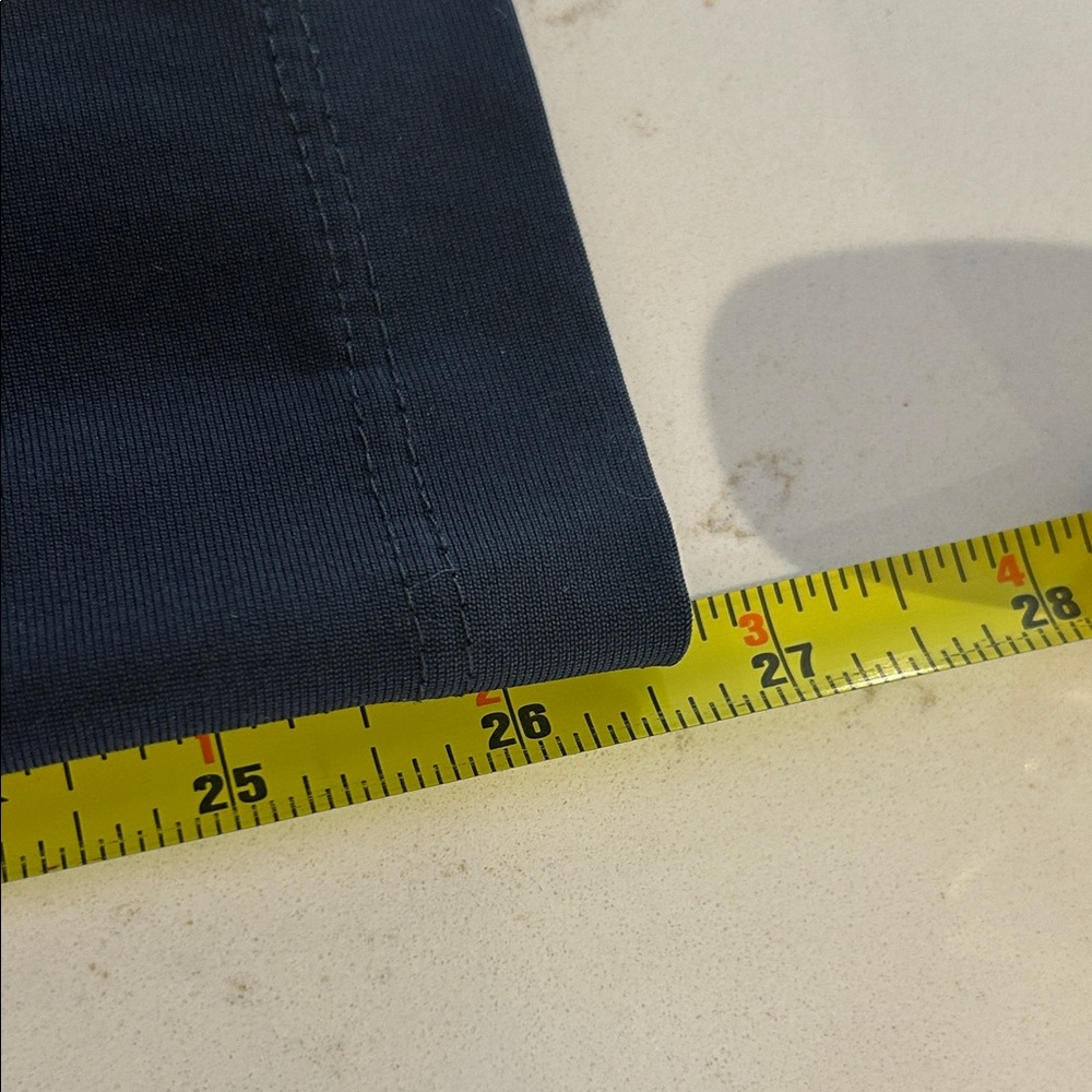 Lululemon Men’s ABC pant slim 31 short charcoal - Picture 6 of 6